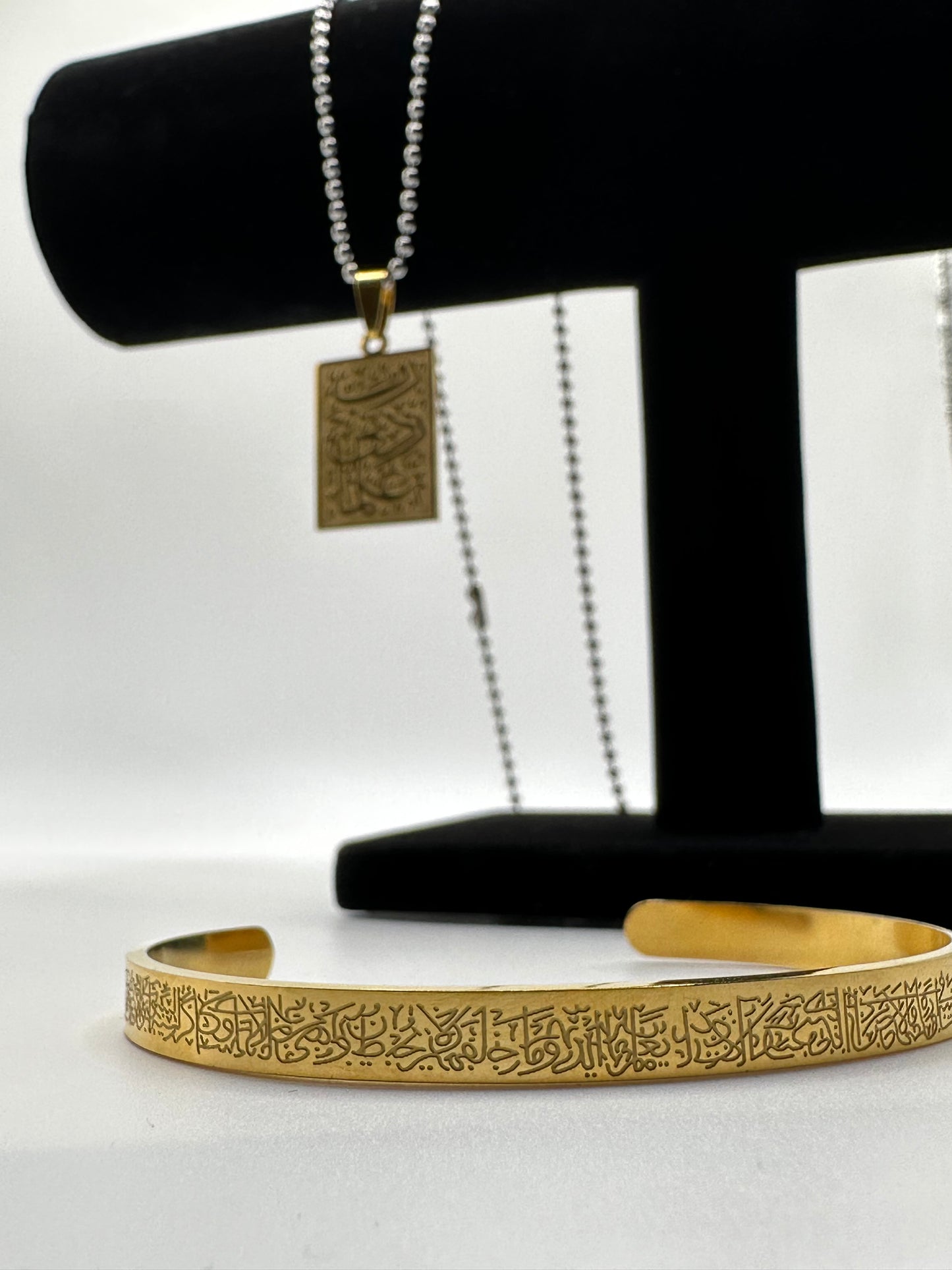 #19 Islamisk skrift i Guld halsband & armband