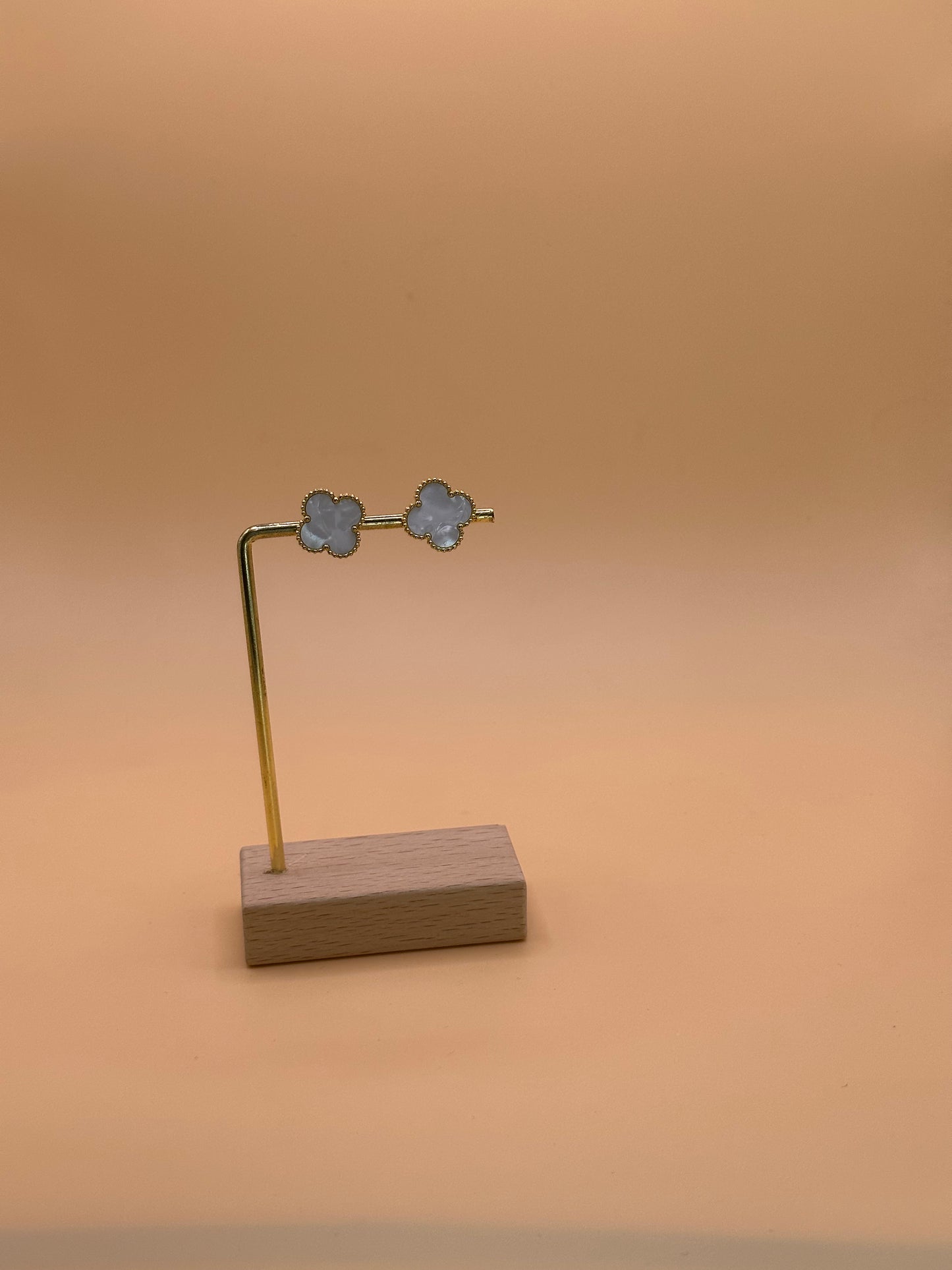 Klöver - Örhängen Vit (Guld)