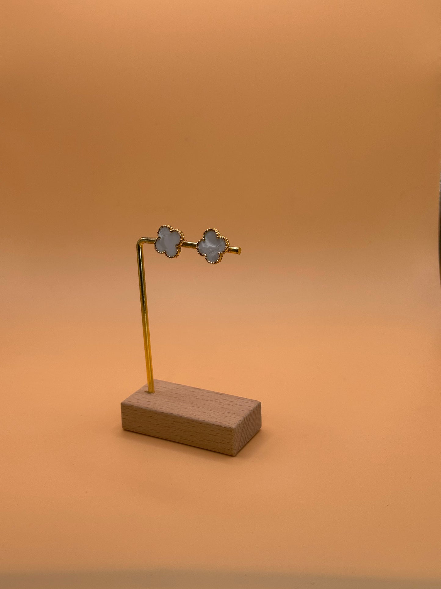 Klöver - Örhängen Vit (Guld)