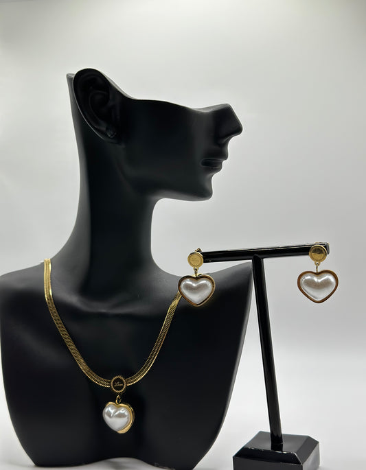 #52 Love Guld halsband & örhängen